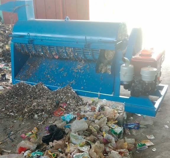Mesin Pemilah dan Pembubur Sampah